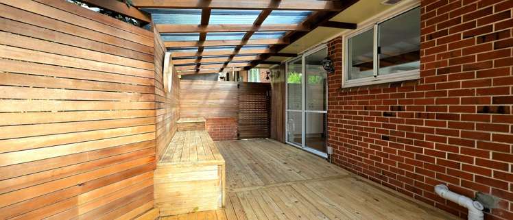 2/18A Robson Street Mt Roskill_21