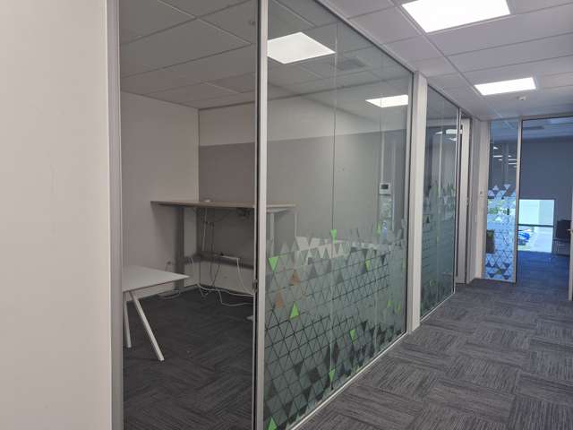 Lv 1/92 Russley Road Russley_3