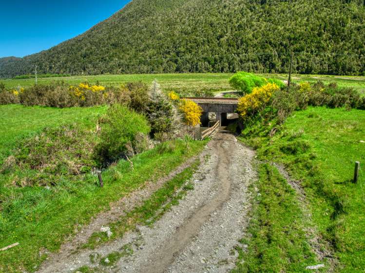 1758 Lake Brunner Road Inchbonnie_16