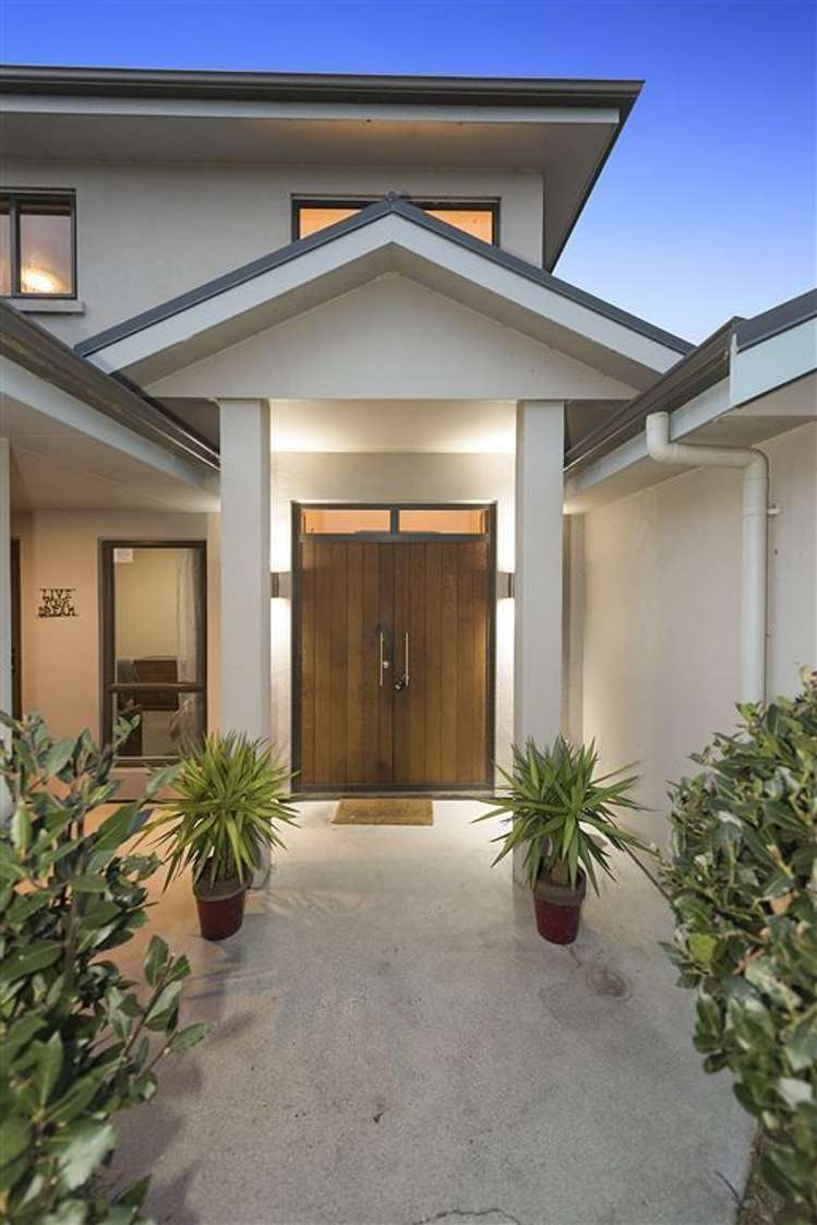 18 Sharaleigh Place Grandview Heights_24