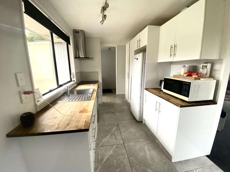 5 Crystal Place Pukehangi_3