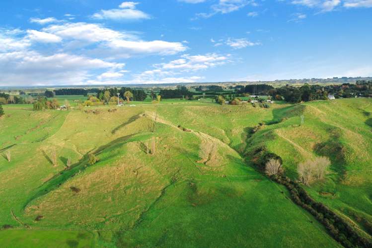 2732 Kimbolton Road Kimbolton_9