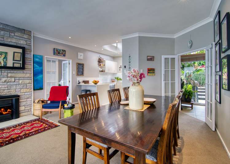 207 Godley Road Titirangi_7