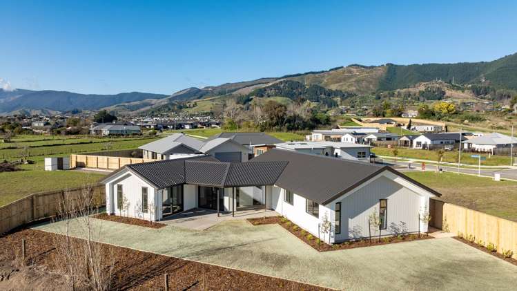 38 Hallmark Drive Richmond_25