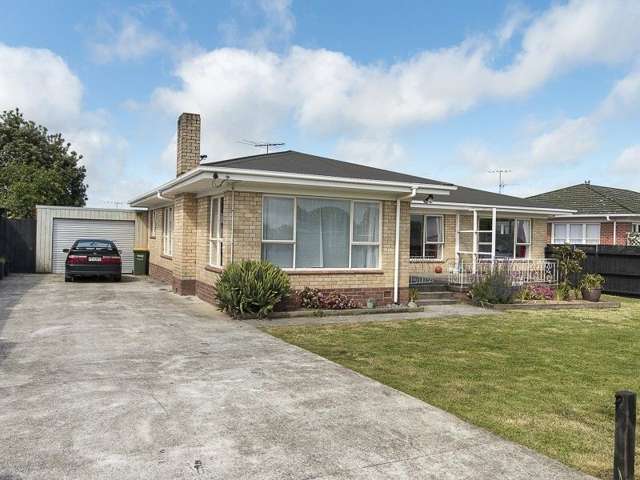 99 Kitchener Road Waiuku_1