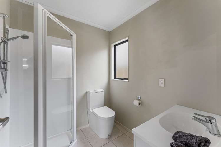 29 James Nairn Grove Riverstone Terraces_18