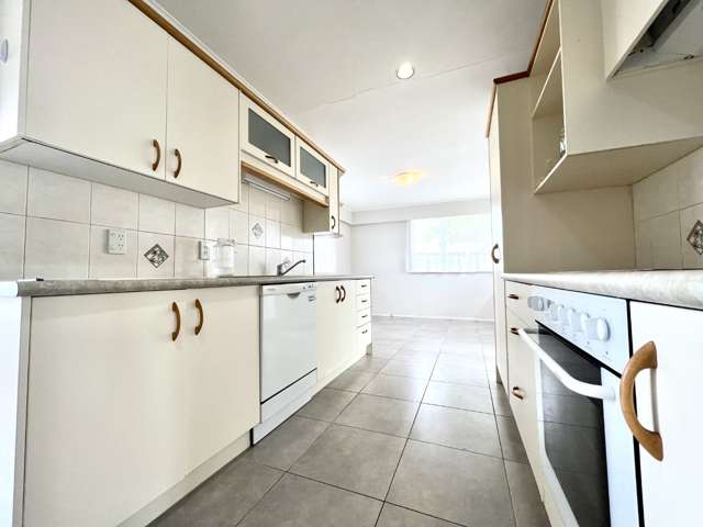 27 Kimber Hall Avenue 10044_4