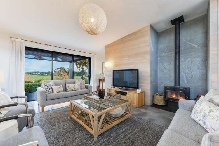 128 Hoddy Road Redwood Valley_14