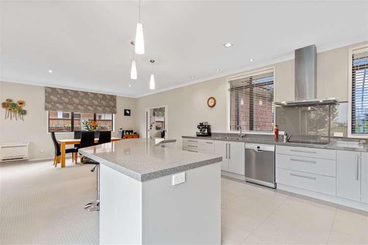 14 Ventura Key Papamoa_2