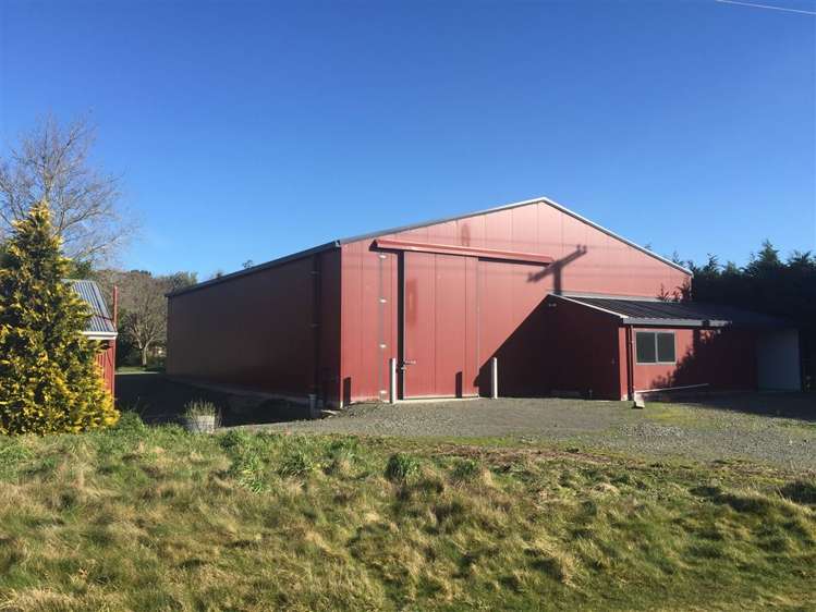 1320 West Coast Road West Melton_12