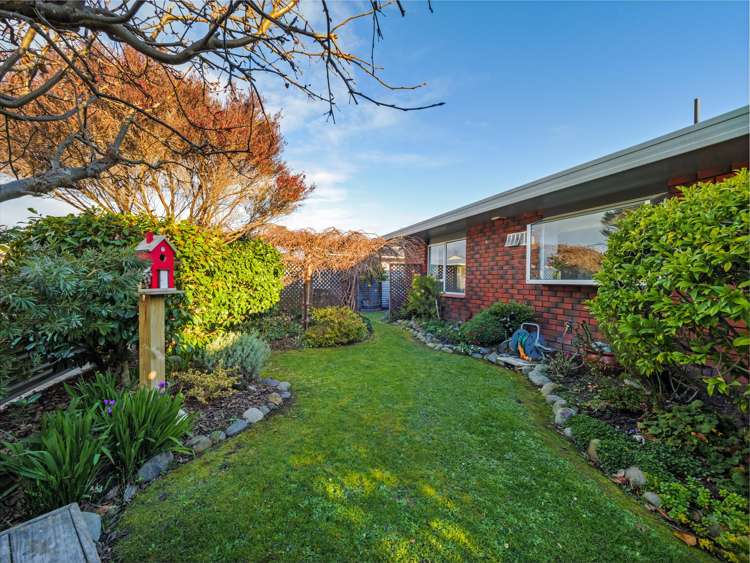 35 Cedar Crescent Feilding_11