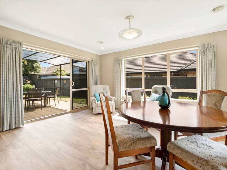 4 Merlin Close Huntington_11