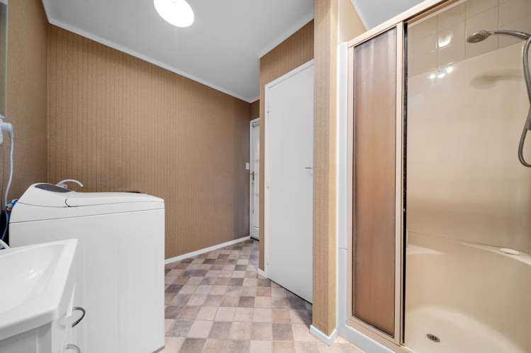 60 Priestley Drive Bucklands Beach_15