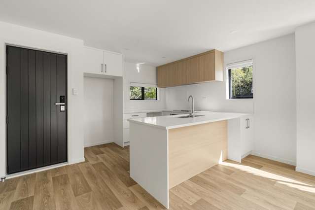 2/75 McAnnalley Street Manurewa East_4