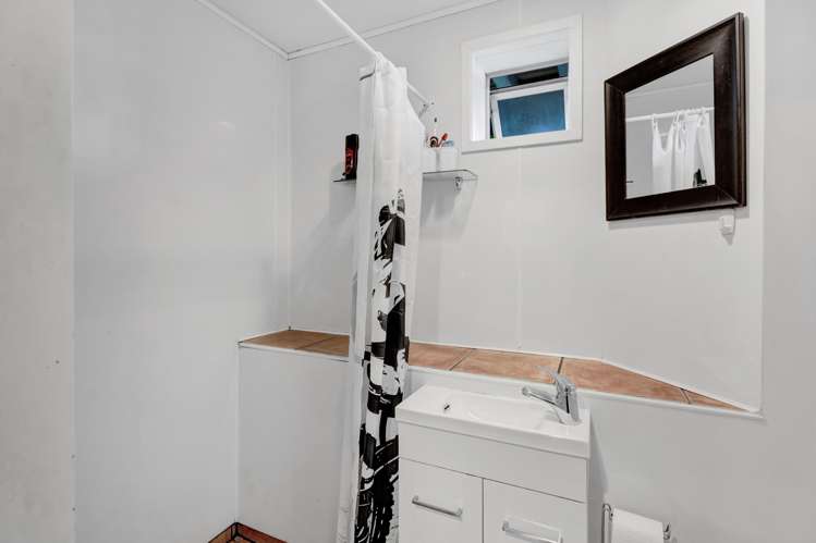 8A Tybalt Street Stratford_20