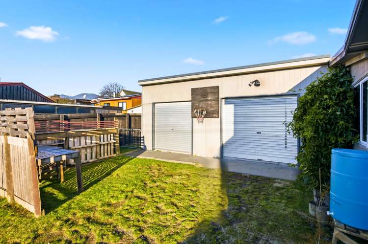 24 Hinemoa Avenue Taupo_18