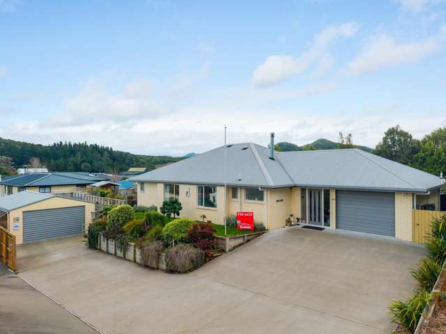 Comfort, Space & Value in the Mid $800,000s