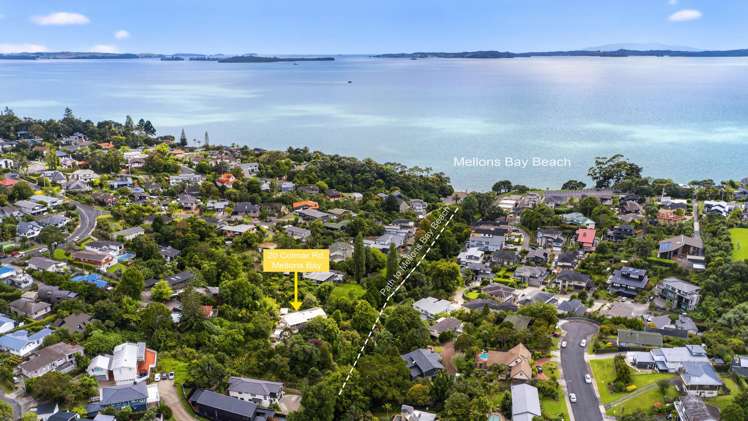 20 Colmar Road Mellons Bay_32