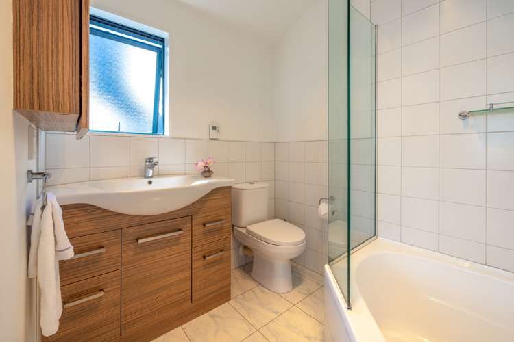 68 Hauraki Road Oneroa_20