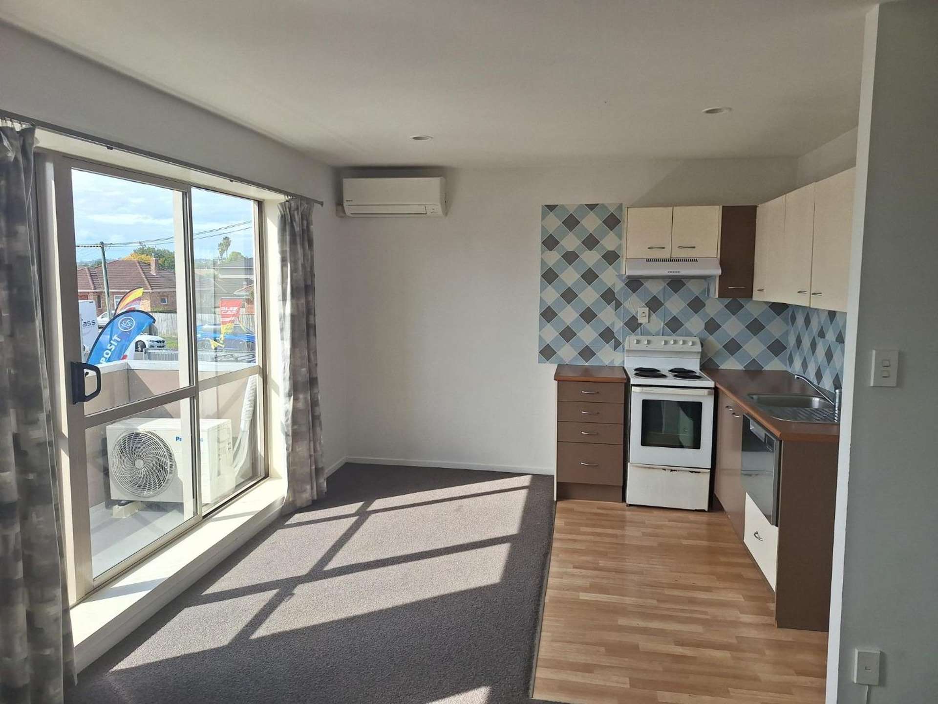 14J Hoteo Avenue 10695_0
