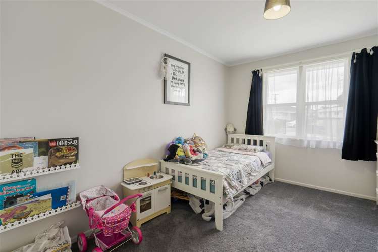 7 Evans Place Papakura_10