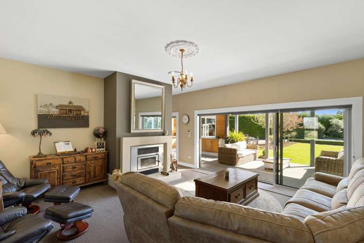 307 Larcombs Road Weedons_9