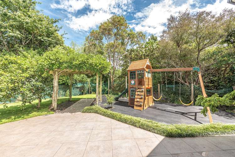 29 Lithgow Drive Otamatea_33