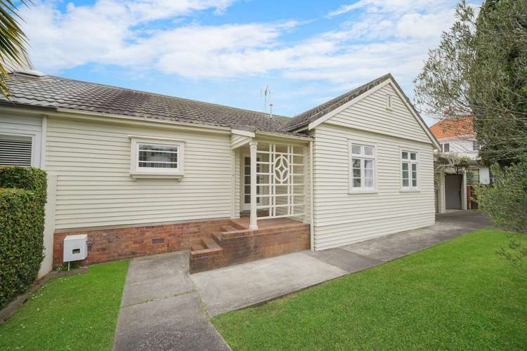 2/11 Ewen Street 10880_18