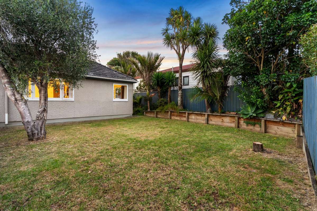 2/30 Lyttelton Avenue_4