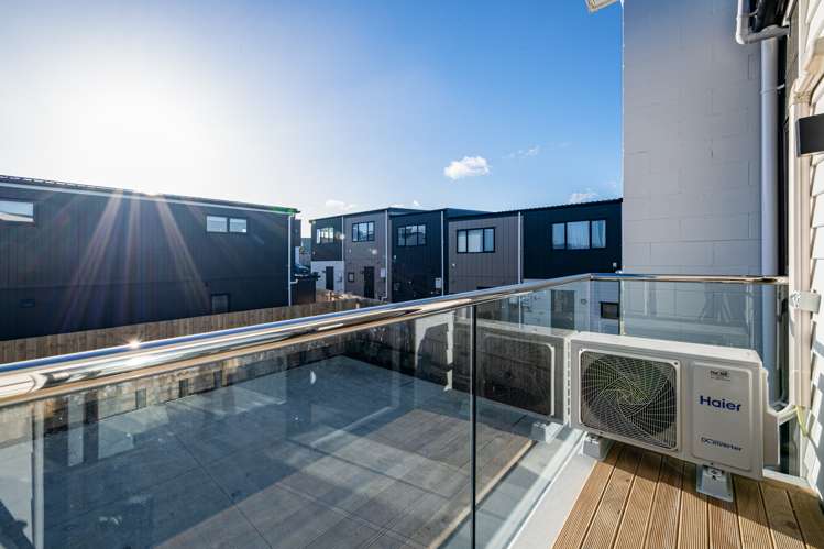 4a Hepburn Road Glendene_10