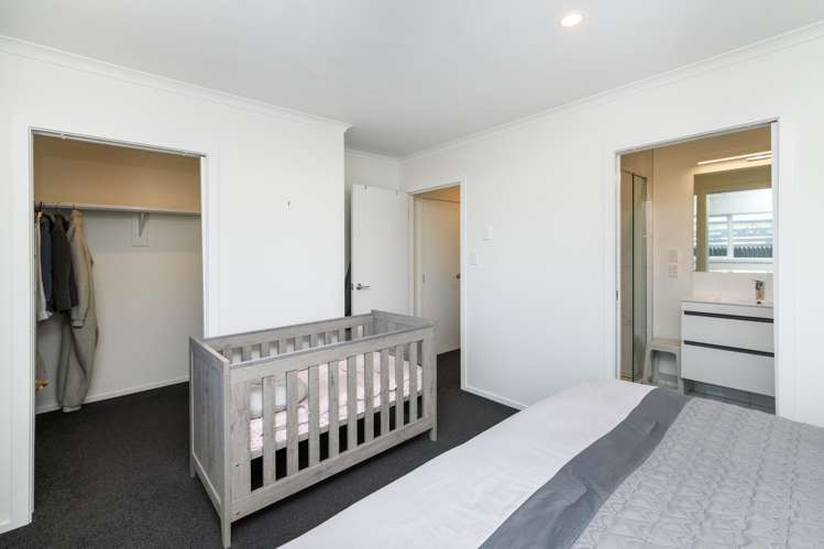 98 Ferguson Street West End_15