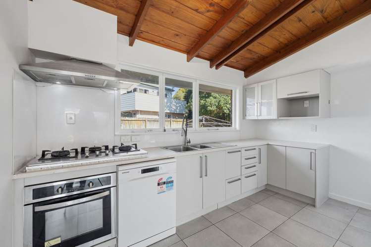 1 Fowey Avenue Te Atatu South_6