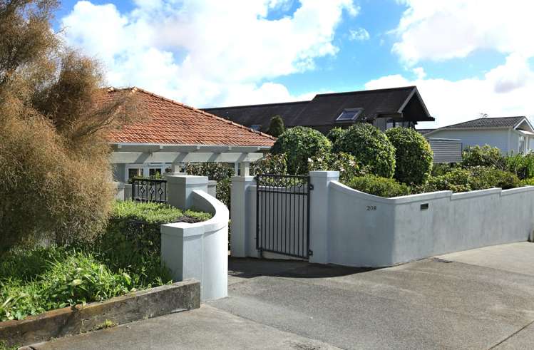 208 Garnet Road Westmere_1