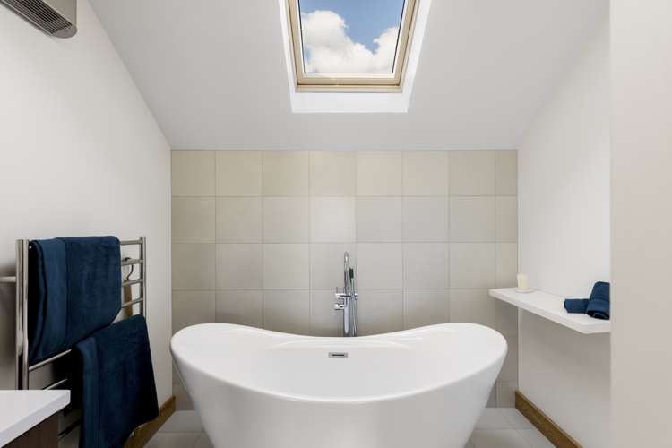 16 Mckellar Drive Jacks Point_25