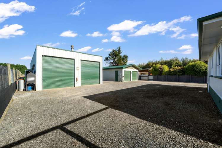 227 & 229 Bain Street Clifton_24