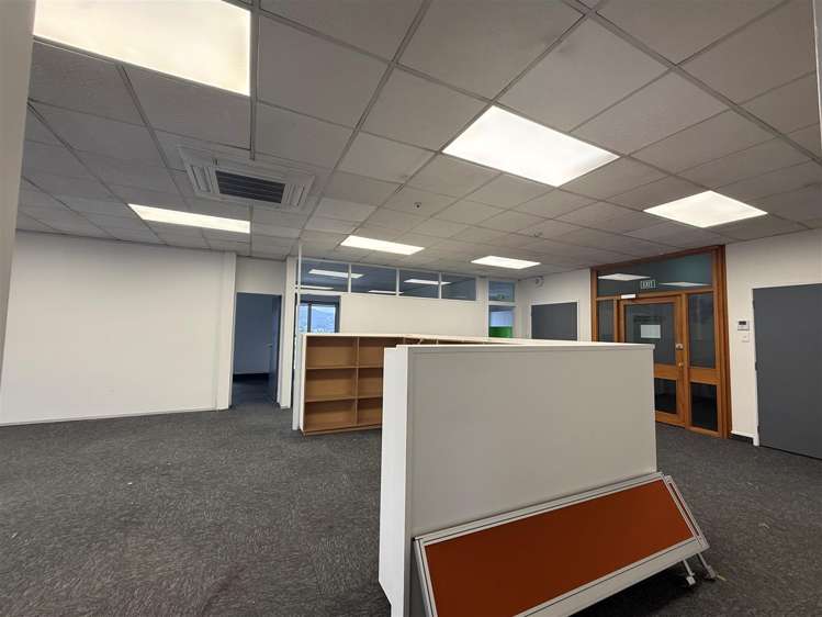 Level 6, 15 Daly Street Hutt Central_1