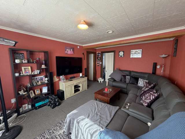 239 High Street Dannevirke_3