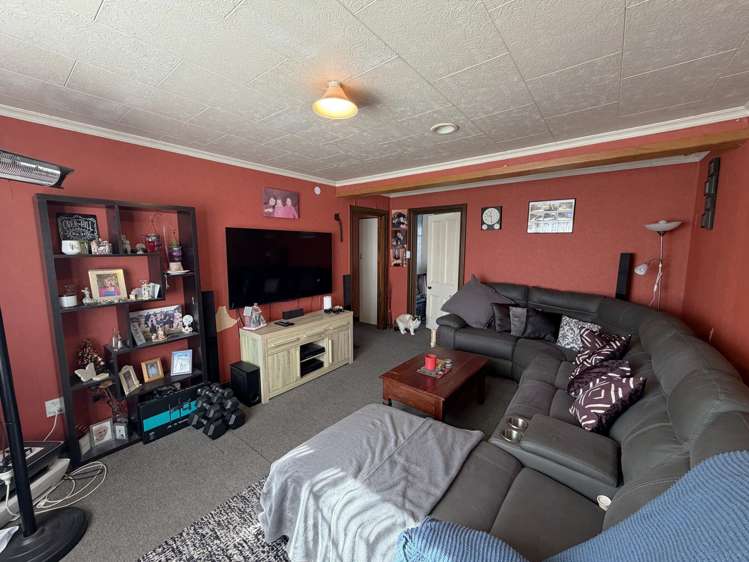239 High Street Dannevirke_3