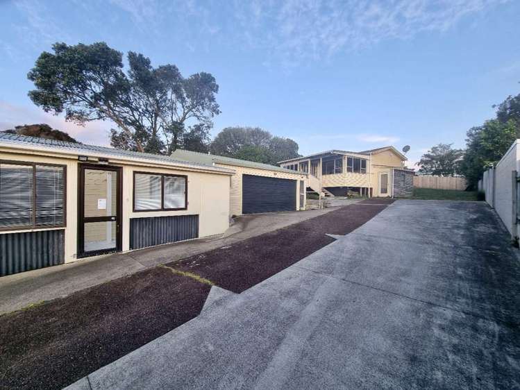 4 Brian Crescent Stanmore Bay_0