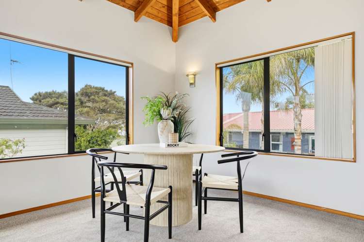 11 Highwood Grove Torbay_8