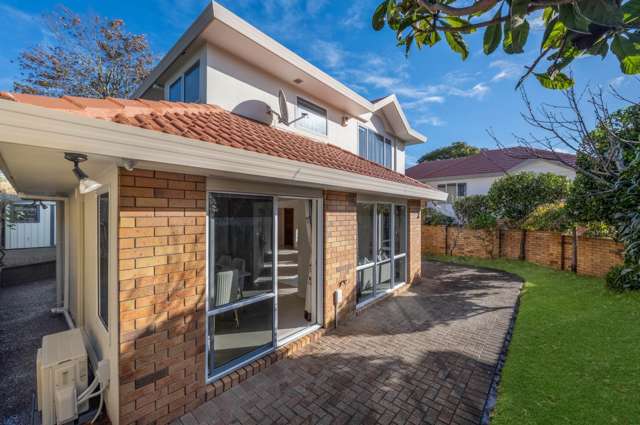 64C King George Avenue Epsom_1