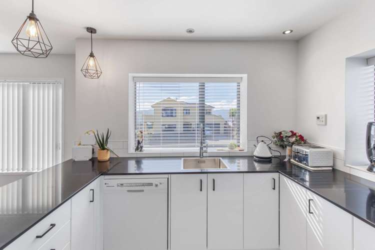 17 Doncaster Terrace Ascot Park_10