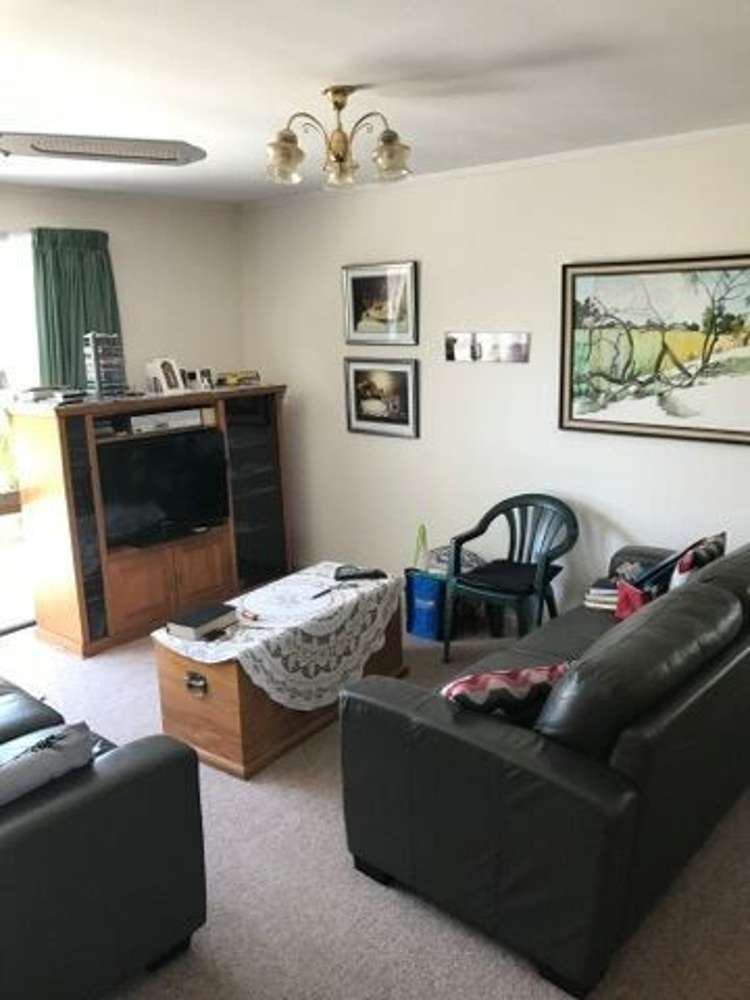 11unit Albert Street Paeroa_7