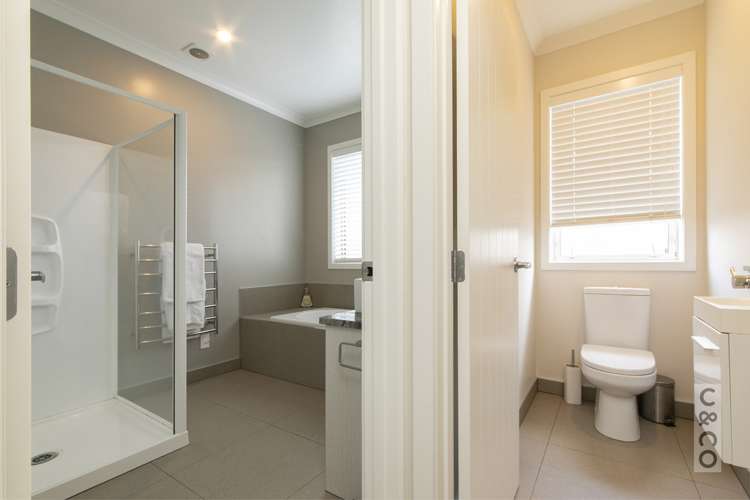 12 Pohutukawa Parade Riverhead_16