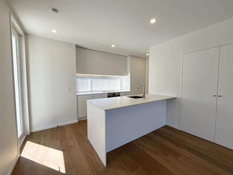 3/126 Roker Street 1535_1