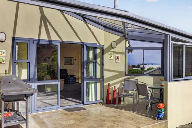 3 Julies Way Rangatira Park_2