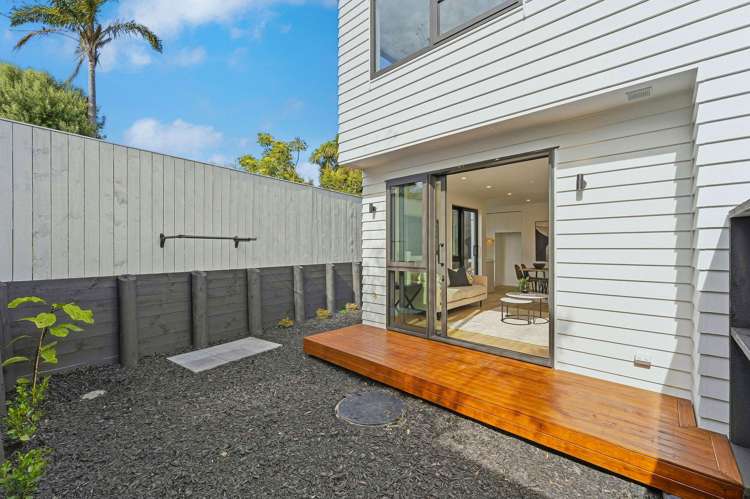 Lot 5/137 Moore Street Hillcrest_49