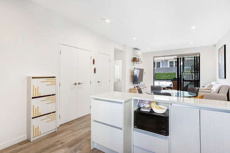 5C Beach Road Te Atatu Peninsula_9