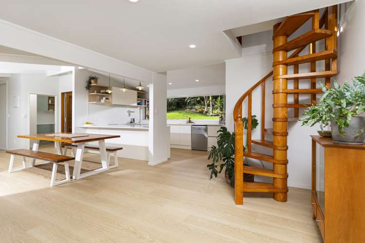 5 Ngatira Road Muriwai_12