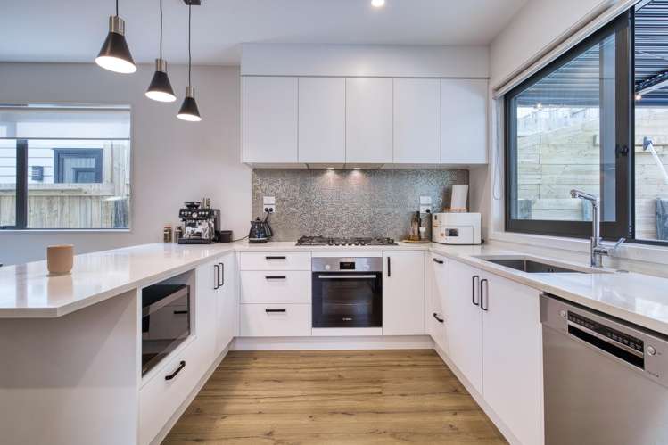 17 Ta Moko Drive Gulf Harbour_3